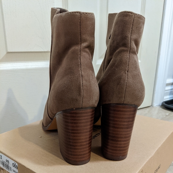 New faux suede boots block heel size 10 - Picture 4 of 6
